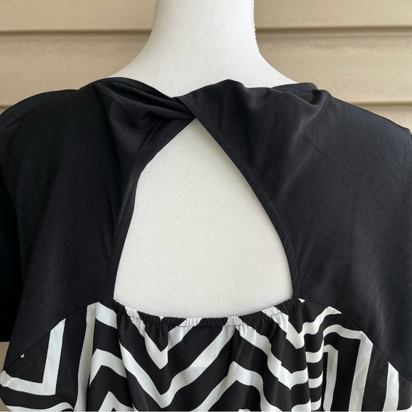 •Lane Bryant• Chevron Print Keyhole Back Dress - Size 14/16 - Picture 7 of 9